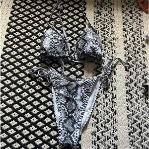 super cute snake print bikini. worn once